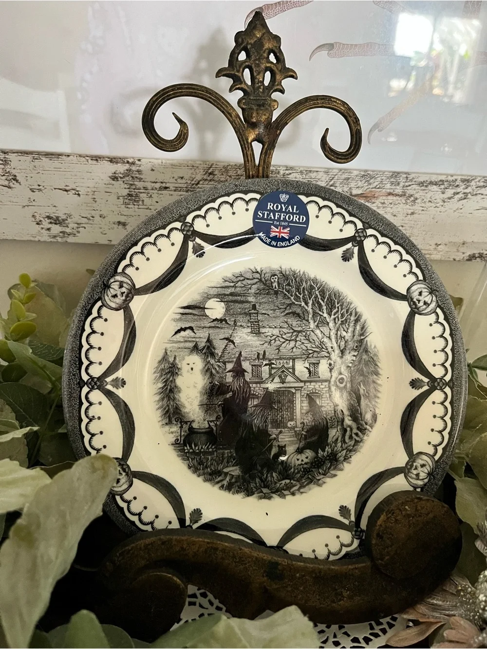 NWT Royal Stafford Halloween Coven Salad Plate Witches Ghost Black Cat
